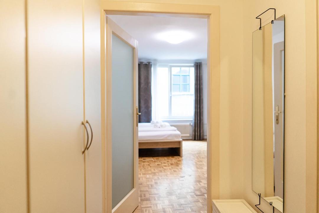 Central Living - Stephansdom Apartments Vienna Bilik gambar